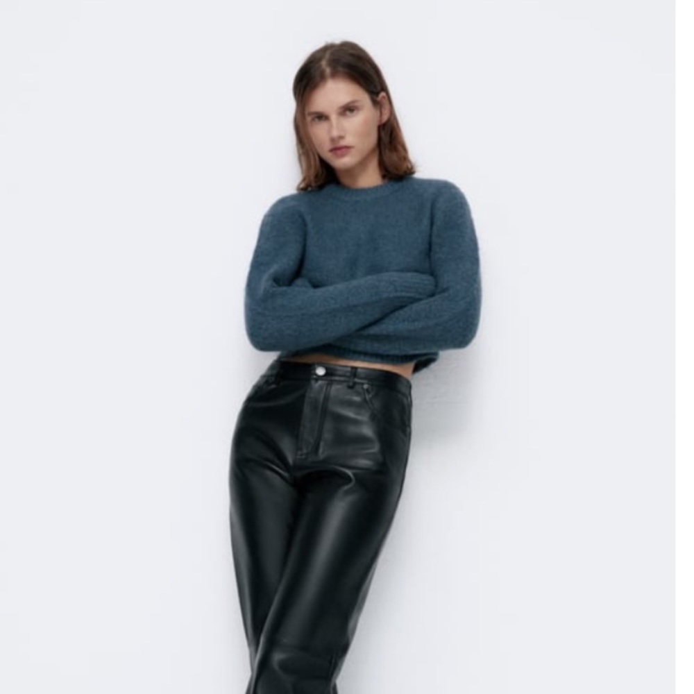 Zara cropped knit sweater